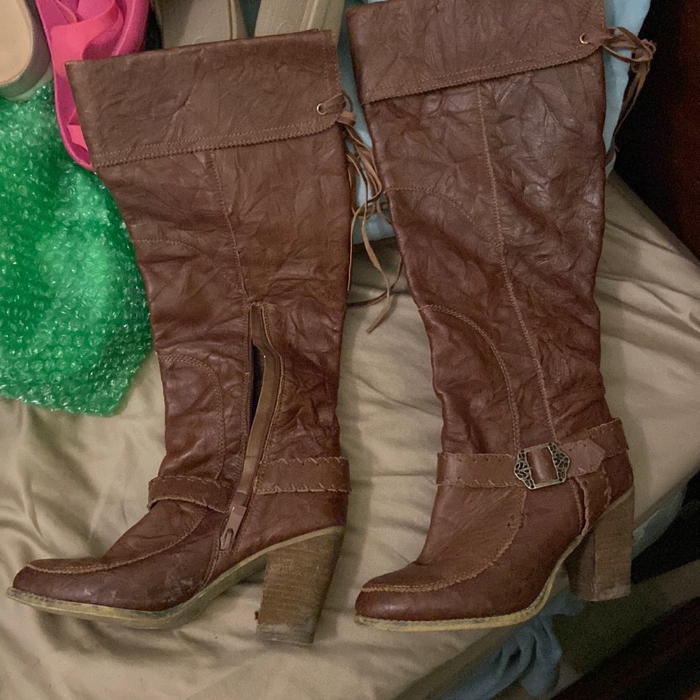 Sbicca size 8 leather knee high booties